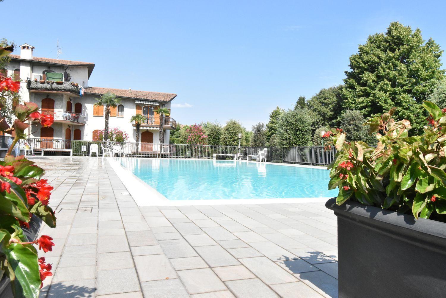 I Limoni Bilocale In Residence Con Piscina 페스키에라델가르다 외부 사진